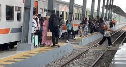 Stasiun Lamongan Diserbu Pemudik Balik, Tujuan Jakarta Paling Favorit