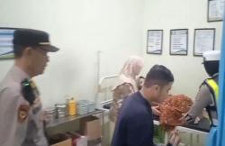 Terjebak Macet Saat Akan Melahirkan, Ibu Hamil Ini Diselamatkan Polisi