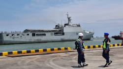 Irit Ongkos, Kurir Asal Jakarta Pilih Mudik-Balik Naik Kapal Perang TNI AL