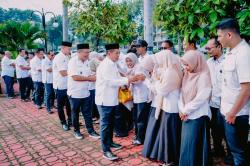 Apel Perdana Usai Lebaran, Bupati Aep Ajak ASN Tingkatkan Profesionalisme