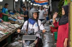 Demi Anak Jadi Ojol, Perempuan Prasejahtera Dapat Harapan Lewat PNM Mekaar