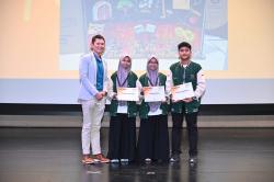 Tiga Santri IIBS Imam Balqi Pare Raih Juara 3 di Singapore Invention Convention 2026