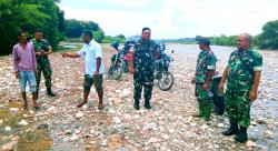 Dandim TTU Survei Rencana Pembangunan Jembatan Gantung Perintis di Kiuola