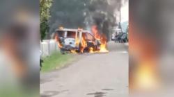 Detik Detik Peristiwa Dramatis Terbakarnya Mobil di Ponorogo, Pemilik Alami Luka Bakar