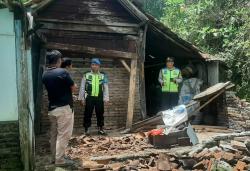 Cuaca Ekstrem Landa Kebumen, Satu Rumah Rusak
