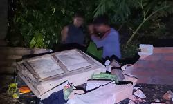 Tembok Rumah di Kediri Jebol Diterjang Longsor dan Luapan Air