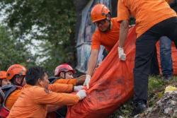 Lansia Tewas di Tepi Sungai Bratang, Diduga Terpeleset