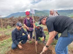 Libatkan Masyarakat, PTPN I Regional 2 Targetkan Replanting 3.000 Hektare Tahun Ini