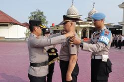 Kapolsek Ngaringan Naik Pangkat, Kabaglog dan Kapolsek Geyer Serahkan Jabatan Jelang Purna Tugas