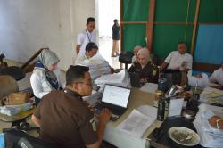 Kejari Tanjung Perak Geledah Kantor PD Pasar Surya Terkait Dugaan Korupsi Sewa Lahan