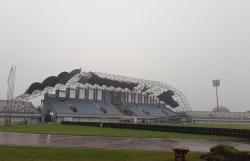 Angin Puting Beliung Sapu Stadion Persita, Atap Porak Poranda