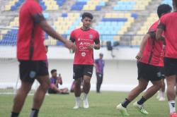 Lini Depan Masih Kurang Greget, Persela Andalkan Comeback Titan Agung