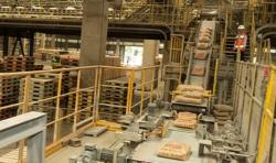 Permintaan Melemah, Industri Semen Tertekan Sepanjang 2025