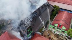 Gedung Dua Lantai SMPN 2 Samarinda Terbakar, Delapan Ruang Kelas Rusak Berat