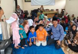 Santuni Anak Yatim, Kades Sukamanah Alek Helmi Mengharap Keberkahan