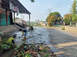 Genangan Drainase di Kampung Wulangsari Dikeluhkan, PUPR Lebak Gerak Cepat Lakukan Penanganan