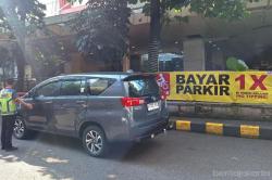 Blok M Square Darurat Pungli Parkir, Kadishub: Abaikan Jukir Liar