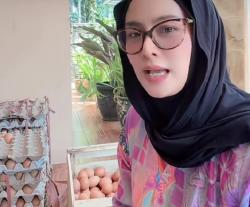 Viral! Tak Hanya Cantik, Bupati Ini Juga Jago Jualan Telur