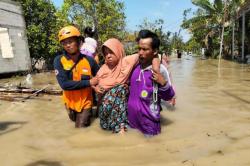 Update Banjir Demak: 8 Desa Masih Terendam, Ribuan Warga Terdampak