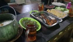 Nasi Liwet Citumang, Nikmatnya Gaspol Setelah Body Rafting