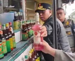 Satpol PP Cianjur Sapu Bersih Miras dan Roso-Roso, Ratusan Botol Disita