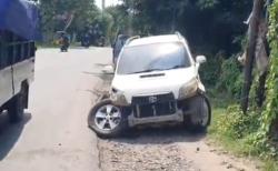 Diduga Sopir Melamun, 2 Mobil Tabrakan di Jalan Raya Merak Cilegon