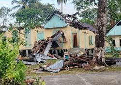 Puting Beliung Hantam Singkep Dini Hari, Rumah Warga dan Posyandu Rusak