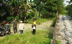 Dapat Bantuan dari Presiden Prabowo, Jembatan Kayu di Desa Napis Tambakrejo Segera Dibangun Beton