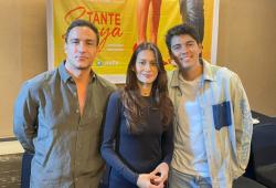 Janda 40-an Jatuh Cinta ke Pria Muda, Ceritanya Viral!