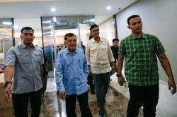 Selesaikan Masalah yang Berlarut-larut, JK Sarankan Jokowi Tunjukkan Ijazah Asli ke Publik