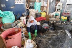 Gerakan Mpok Damira: Kisah Warga Ngumpakdalem Sulap Sampah Jadi Tabungan