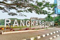 Alun-Alun Rangkasbitung Tak Pernah Sepi, Jadi Pusat Keramaian Warga dari Pagi hingga Malam