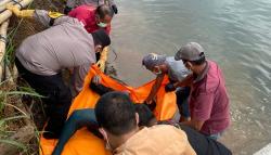 BREAKING NEWS: Mayat Perempuan Tanpa Identitas Mengapung di Sungai Paria