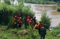 Perempuan Terpeleset di Sungai Brantas Tulungagung, Dompet dan Pesan Singkat Ditemukan