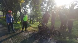 Letupan Mesin Picu Kebakaran Motor di Pageruyung, Pengendara Selamat