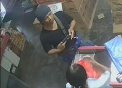 Pria di Batam Ditangkap usai Belanja Pakai Bukti Transfer Palsu