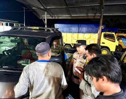 Ditinggal Salat Isya, Kaca Mobil Pikap di Palangka Raya Dipecah Maling