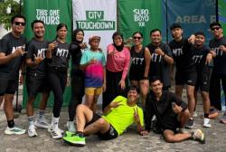 Puluhan Komunitas Lari Ramaikan City Touchdown Jelang Suroboyo 10K