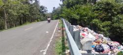 Jalur Nasional Agrabinta Tercemar Sampah, Aktivis Soroti Krisis Kesadaran dan Lemahnya Pengelolaan