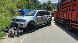 Pajero Oleng Tabrak Tiga Kendaraan di Jalan Bukittinggi-Medan, Palupuah Agam, Satu Orang Terluka