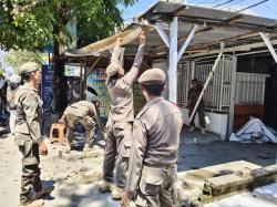 27 PKL dan Lapak Liar di Tallo Makassar Ditertibkan Usai Langgar Fasilitas Umum