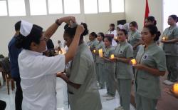 Dari Kampus ke Layanan Nyata, 19 Mahasiswa Ners UKSW Jalani Prosesi Sakral