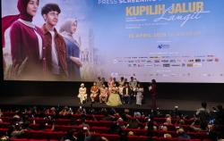 Film Kupilih Jalur Langit Menguras Emosi, Zee Asadel Rasakan Cinta yang Menyakitkan