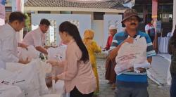 Ribuan Paket Sembako Murah Ringankan Warga Jember di Tengah Harga Naik