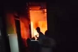 Korsleting Listrik, Gudang SMP Negeri 2 Sumobito Jombang Hangus Terbakar