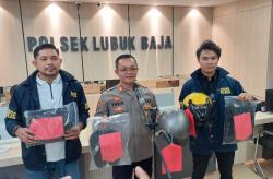 Sakit Hati Dipecat, Pria di Batam Nekat Bakar Motor Mantan Anak Buah di Kos-Kosan