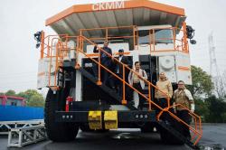 Nusantara Halid Relokasi Pabrik Truk Hingga Tongkang Listrik dari Changzhou China ke Kawasan KIE