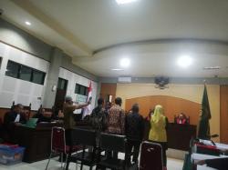 Hakim Soroti Gubernur NTB Belum Dihadirkan di Sidang Gratifikasi DPRD Saat Isvie Ungkap Aliran Uang