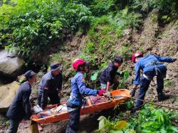 Minibus Masuk Jurang di Malibou Anai, Tujuh Penumpang Luka-Luka
