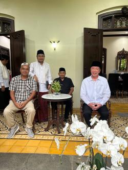 Polemik Ijazah Jokowi, KAGAMA Cirebon Tekan Rismon Minta Maaf ke UGM